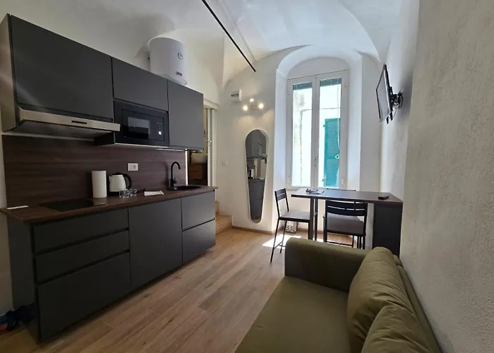 Palmari - 2 Minutes From The Ariston - Wi-fi Apartment *